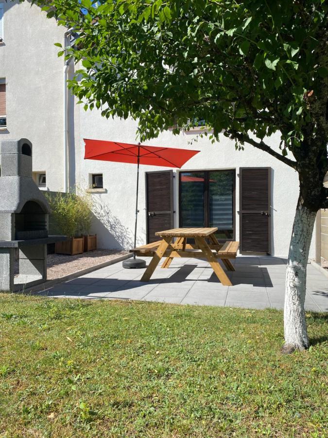 Maison Chaleureuse Au Coeur Du Village Raddon Raddon-et-Chapendu Exterior foto