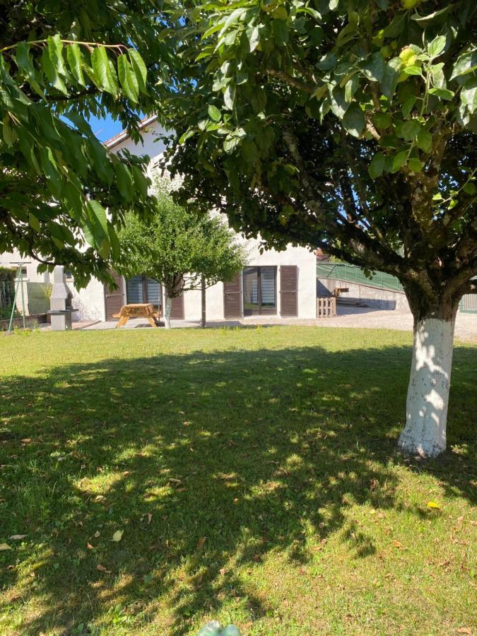 Maison Chaleureuse Au Coeur Du Village Raddon Raddon-et-Chapendu Exterior foto